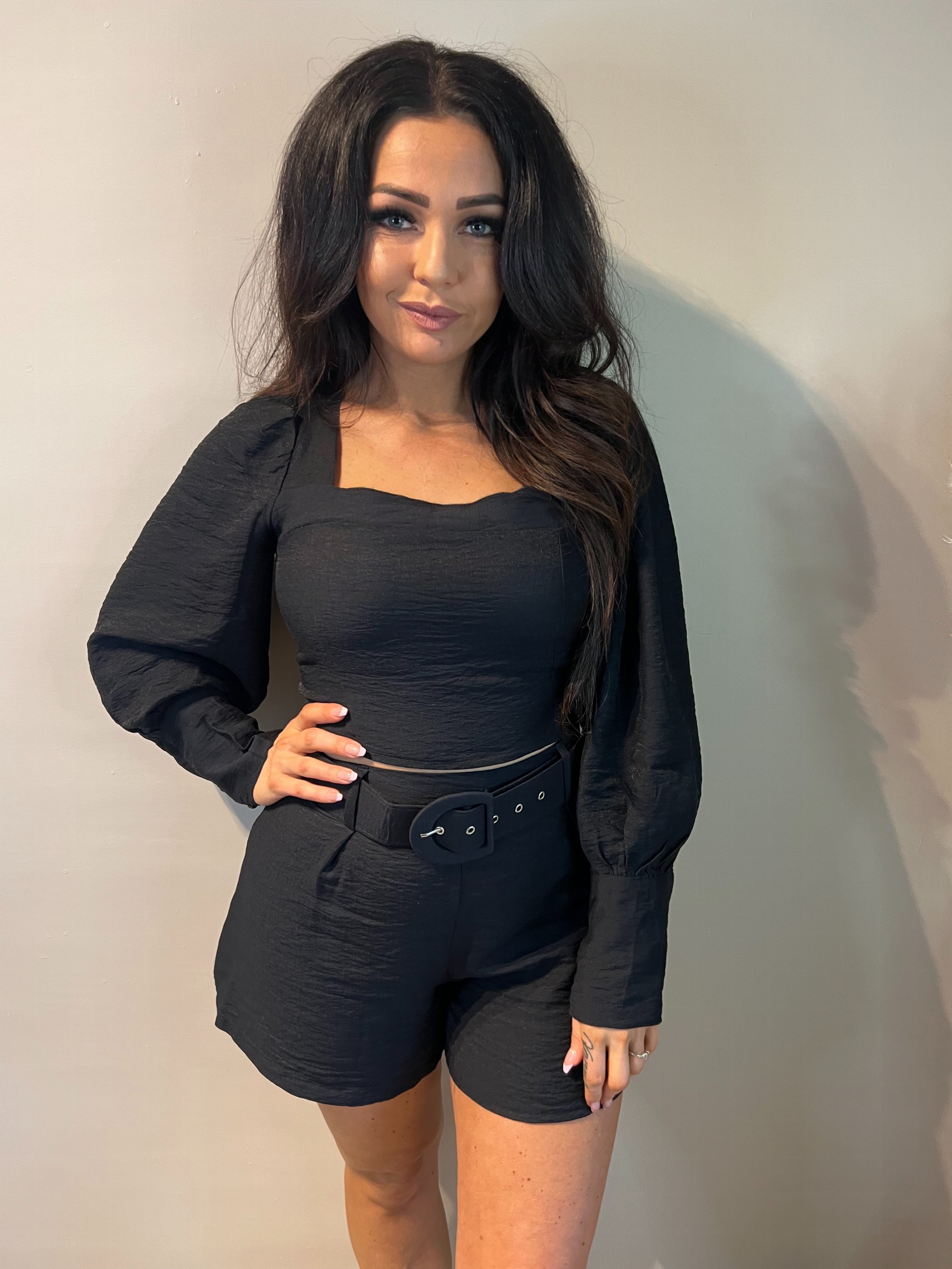 Short Mabel Black