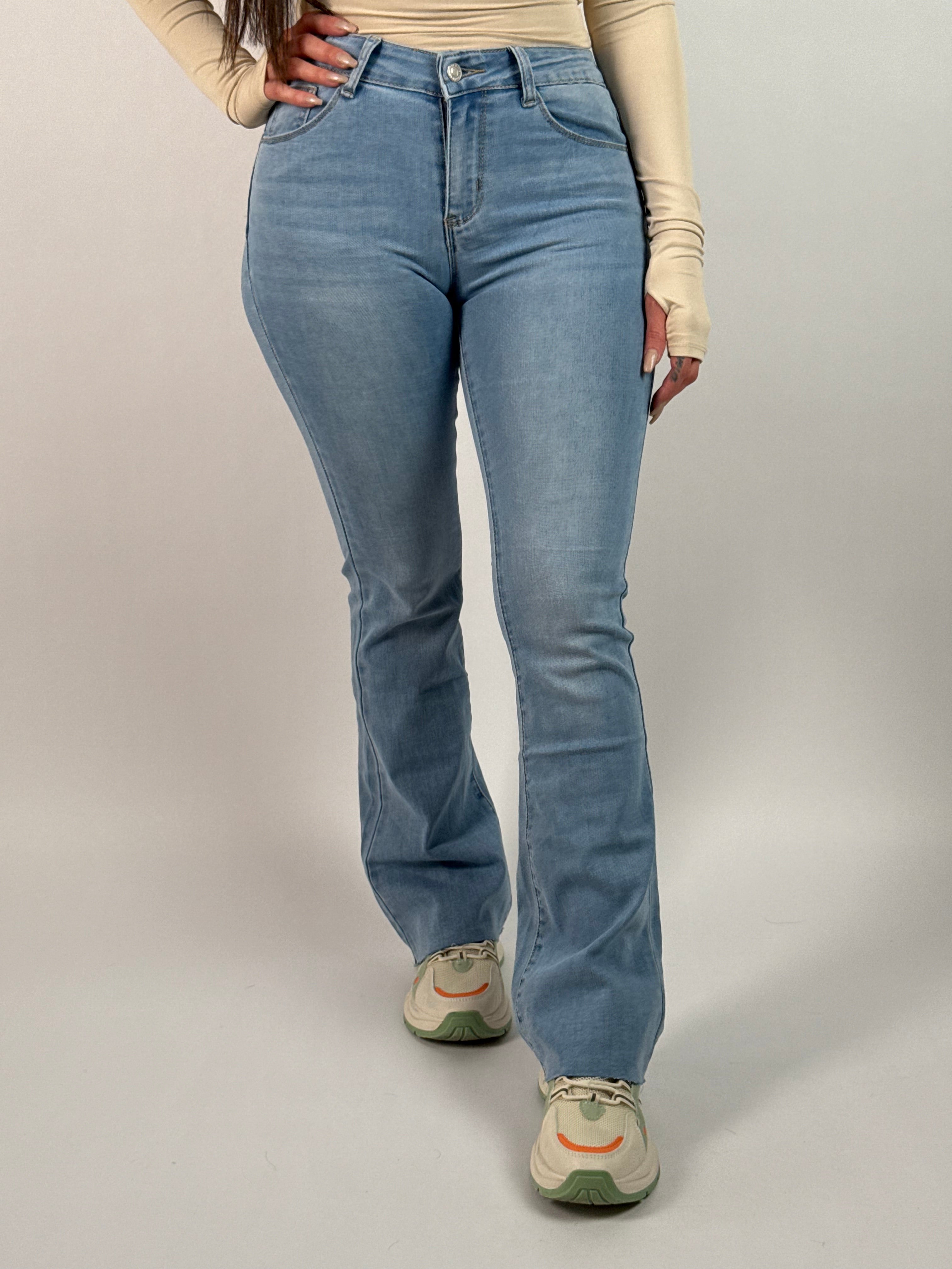 Jeans E 067 Flared Blauw