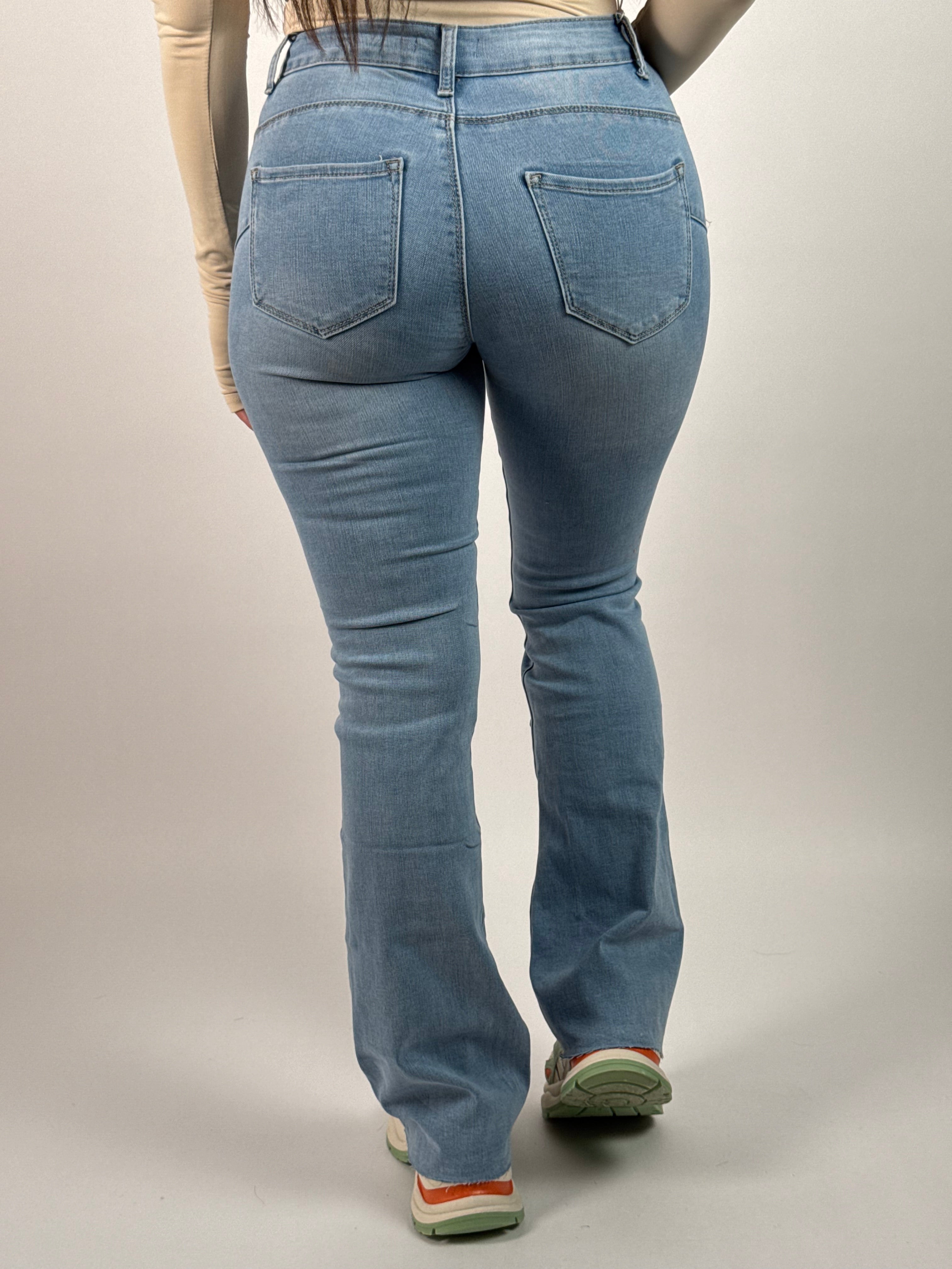 Jeans E 067 Flared Blauw