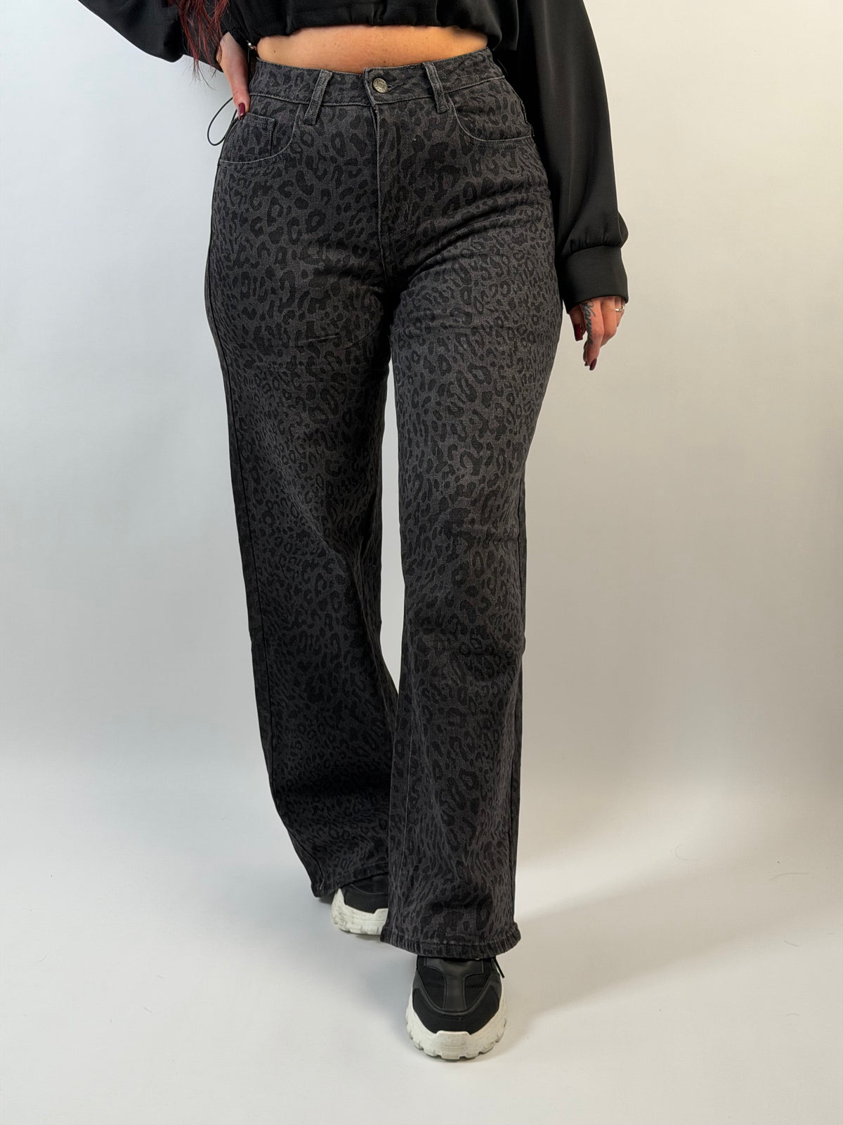Jeans V 707 Leo Wide Zwart