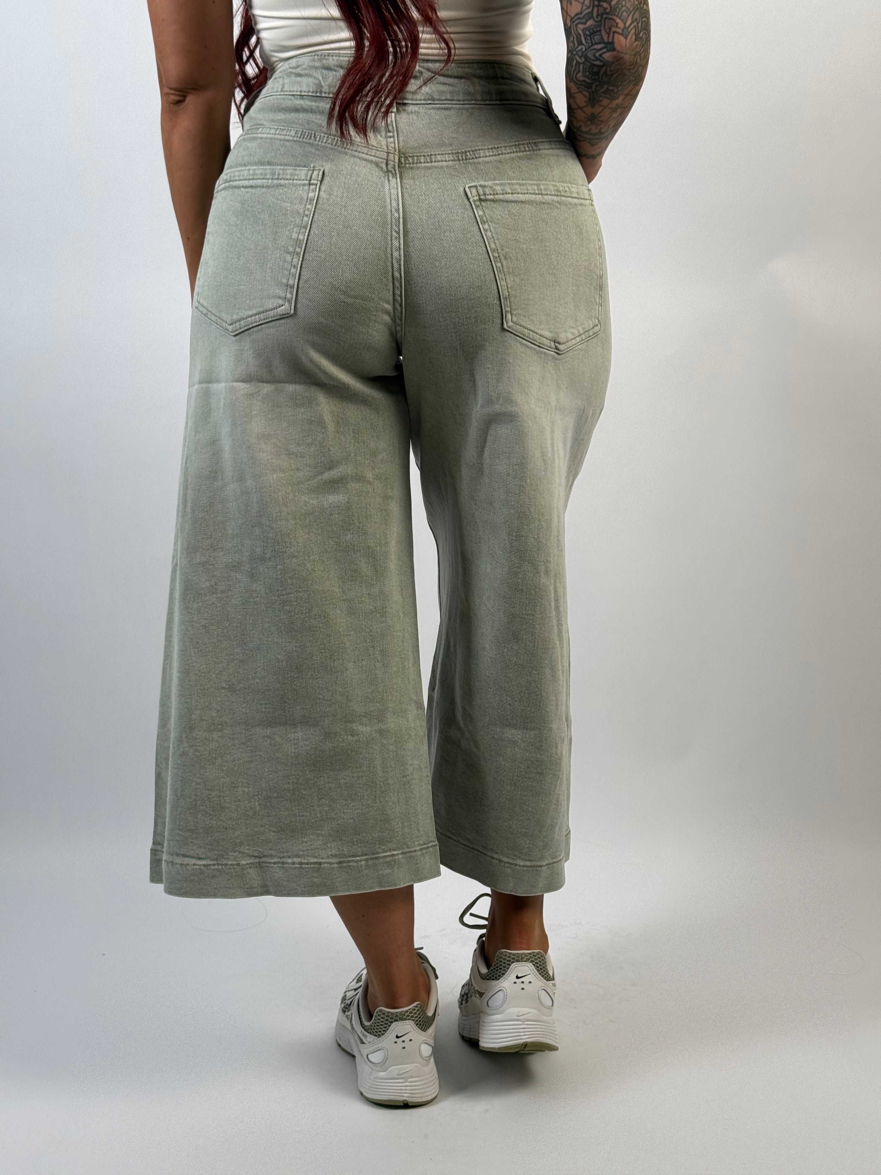 Jeans L 3516 Wide Bermuda Groen