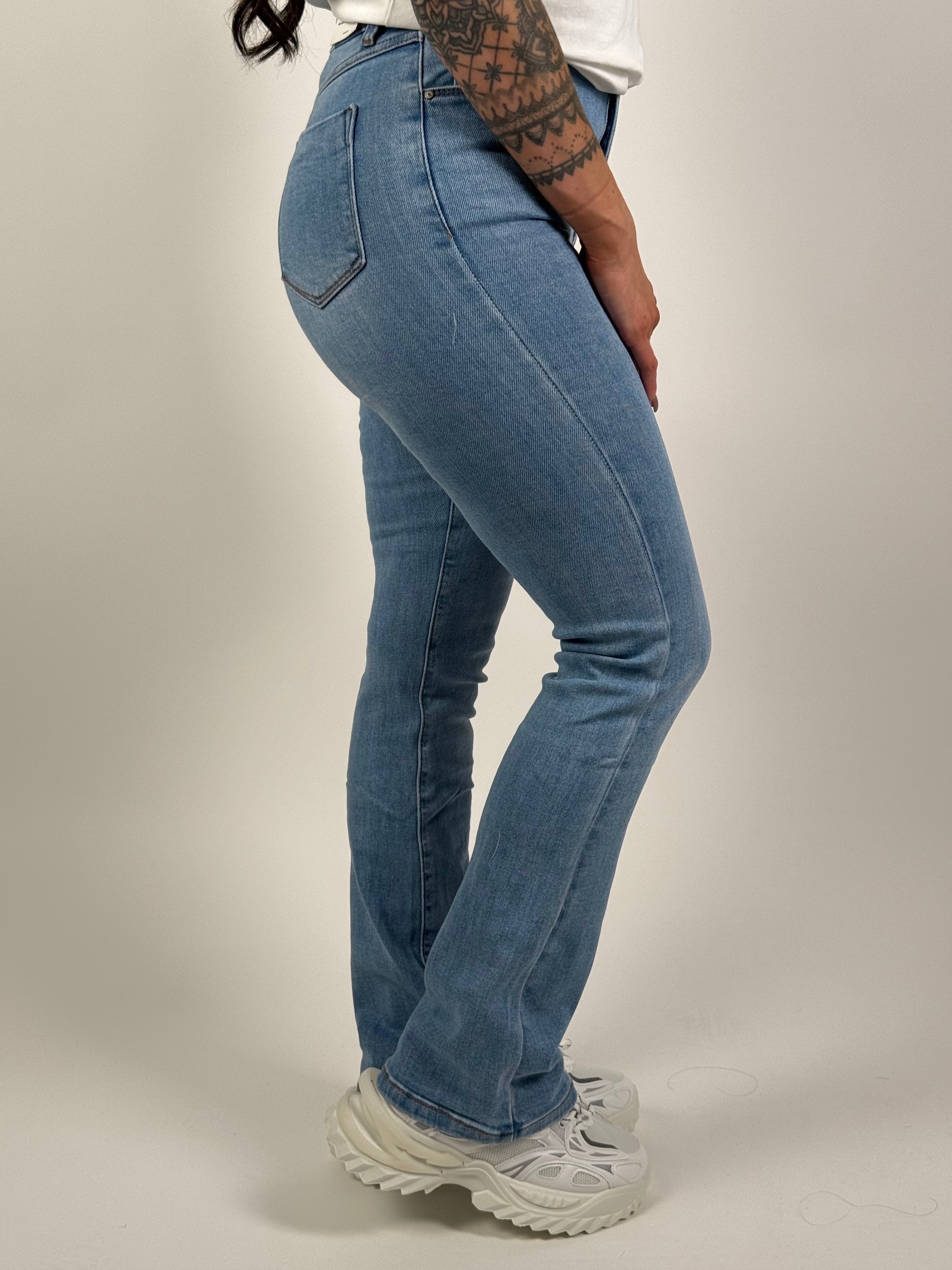 Jeans V 7590 Flared Blauw